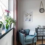Апартаменты New Spacious With View