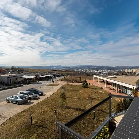 New Spacious With View Apartment