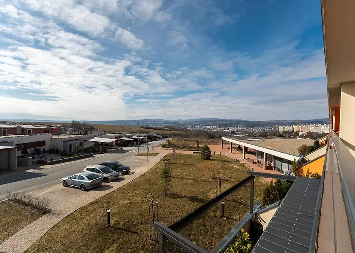 New Spacious With View Apartamento